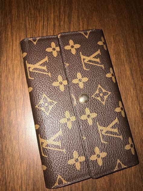 louis vuitton wallet used|used louis vuitton wallet women's.